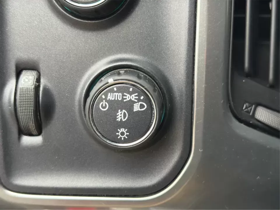 2017 Chevrolet Silverado 1500 2LT (1GCVKREC2HZ) with an EcoTec3 4.3L V-6 gasoline direct injection engine, 6A transmission, located at 1184 Kauffman Ave, Fairborn, OH, 45324, (937) 908-9800, 39.807072, -84.030914 - **Unleash Adventure with the 2017 Chevrolet Silverado 1500 at Advantage Car and Credit Moraine, OH!**<br /> <br /> Are you ready to conquer your daily commute or embark on thrilling weekend adventures? The 2017 Chevrolet Silverado 1500 is more than just a truck; it's a lifestyle choice perfect for - Photo#16