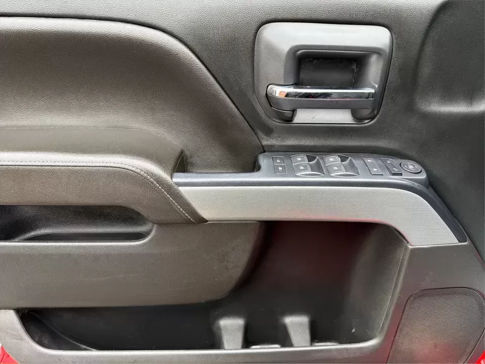 2017 Chevrolet Silverado 1500 2LT (1GCVKREC2HZ) with an EcoTec3 4.3L V-6 gasoline direct injection engine, 6A transmission, located at 8750 N County Rd 25A, Piqua, OH, 45356, (937) 908-9800, 40.164391, -84.232513 - **Unleash Adventure with the 2017 Chevrolet Silverado 1500 at Advantage Car and Credit Moraine, OH!**<br /> <br /> Are you ready to conquer your daily commute or embark on thrilling weekend adventures? The 2017 Chevrolet Silverado 1500 is more than just a truck; it's a lifestyle choice perfect for - Photo#18