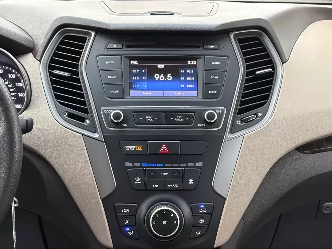 2017 Hyundai Santa Fe 2.4L (5NMZTDLB2HH) with an Theta II 2.4L I-4 gasoline direct injection engine, located at 1951 S Dayton Lakeview Rd., New Carlisle, OH, 45344, (937) 908-9800, 39.890999, -84.050255 - **Elevate Your Family Adventures with the 2017 Hyundai Santa Fe at Advantage Car and Credit!**<br /> <br /> Are you searching for the perfect vehicle to accommodate your growing family or to enhance your weekend getaways? Look no further! The 2017 Hyundai Santa Fe is a versatile and spacious SUV des - Photo#13