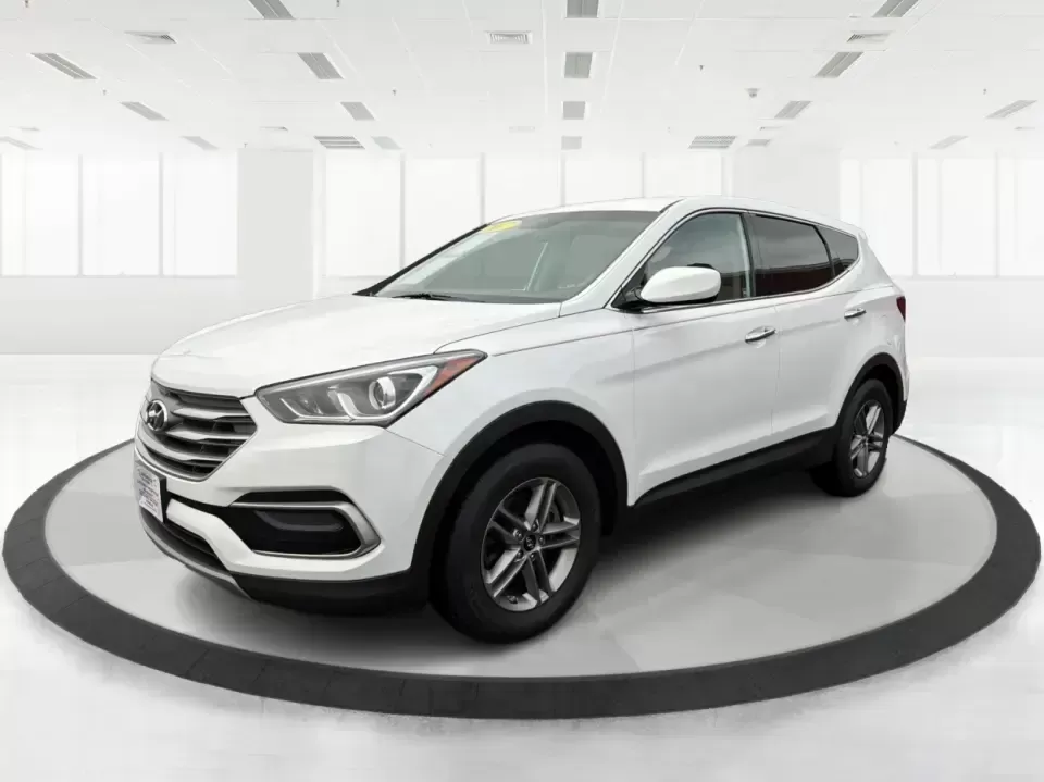 2017 Hyundai Santa Fe 2.4L (5NMZTDLB2HH) with an Theta II 2.4L I-4 gasoline direct injection engine, 6A transmission, located at 4508 South Dixie Dr, Moraine, OH, 45439, (937) 908-9800, 39.689976, -84.218452 - **Elevate Your Family Adventures with the 2017 Hyundai Santa Fe at Advantage Car and Credit!**<br /> <br /> Are you searching for the perfect vehicle to accommodate your growing family or to enhance your weekend getaways? Look no further! The 2017 Hyundai Santa Fe is a versatile and spacious SUV des - Photo#8