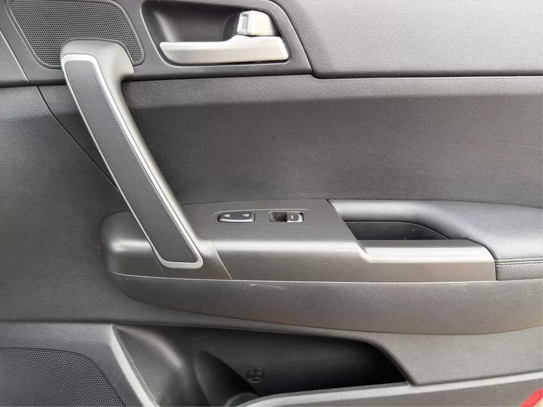 2017 Kia Sportage LX (KNDPMCAC2H7) with an Theta II 2.4L I-4 gasoline direct injection engine, located at 401 Woodman Dr, Riverside, OH, 45431, (937) 908-9800, 39.760899, -84.123421 - **Adventure Awaits with the 2017 Kia Sportage LX at Advantage Car and Credit - Riverside!**<br /> <br /> Are you looking for a versatile crossover that seamlessly fits into your active lifestyle? The 2017 Kia Sportage LX is your ticket to weekend adventures, family road trips, and daily commutes. Wi - Photo#18