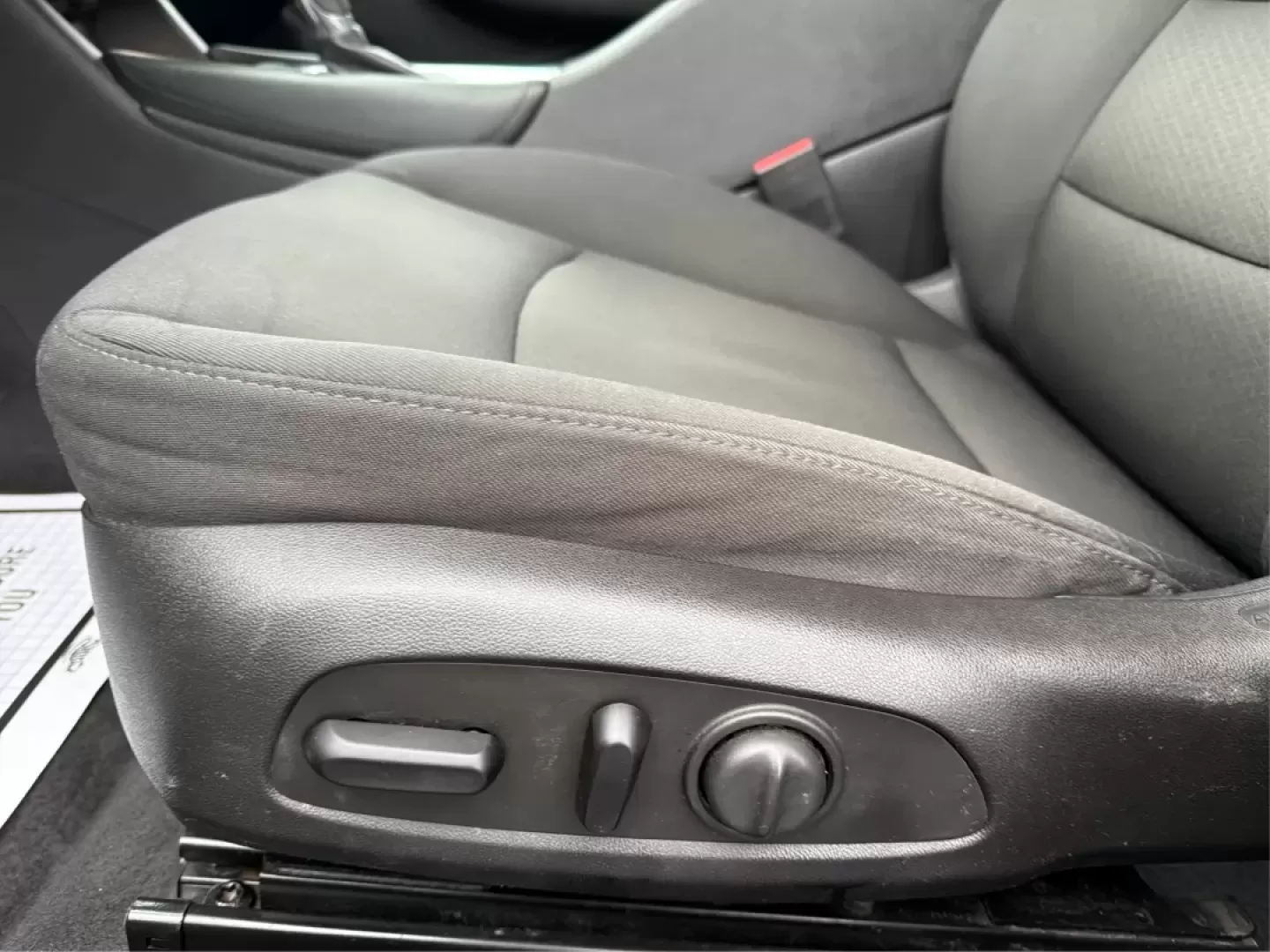 2017 Chevrolet Malibu 1LT (1G1ZE5ST1HF) with an 1.5L I-4 gasoline direct injection engine, located at 4508 South Dixie Dr, Moraine, OH, 45439, (937) 908-9800, 39.689976, -84.218452 - Are you searching for the perfect sedan that balances style, comfort, and reliability? Look no further than the 2017 Chevrolet Malibu 1LT available at Advantage Car and Credit in Moraine, OH. This vehicle is not just a mode of transportation; it's an enhancement to your lifestyle, whether you're nav - Photo#18