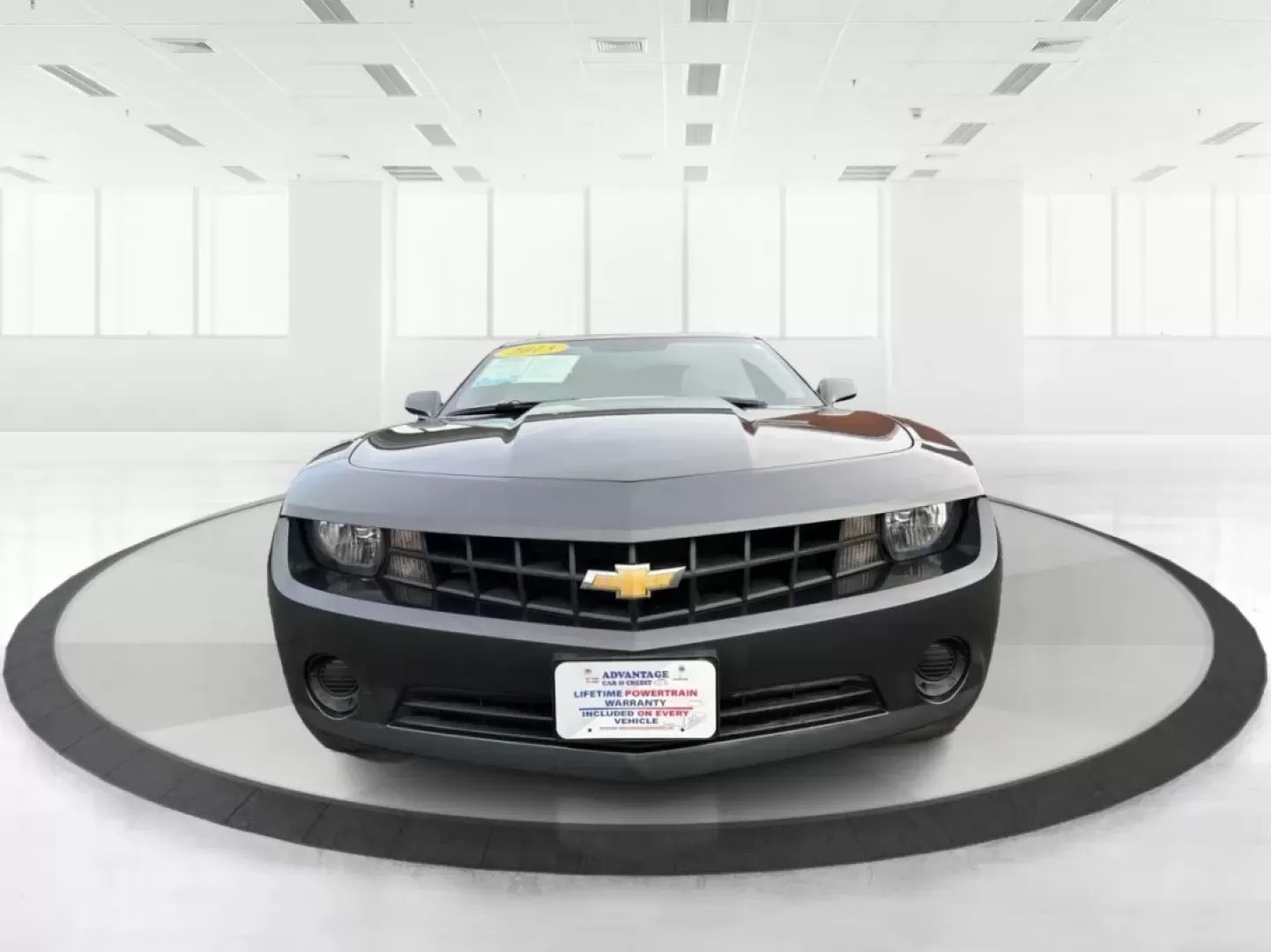 2013 Chevrolet Camaro 2LS (2G1FA1E35D9) with an 3.6L V-6 gasoline direct injection engine, located at 8750 N County Rd 25A, Piqua, OH, 45356, (937) 908-9800, 40.164391, -84.232513 - Experience the thrill of the open road with the 2013 Chevrolet Camaro 2LS, an exhilarating coupe that effortlessly blends style, performance, and practicality. Ideal for weekend adventures, daily commuting, or simply turning heads as you cruise through Troy, OH, this vehicle is built for those who a - Photo#7