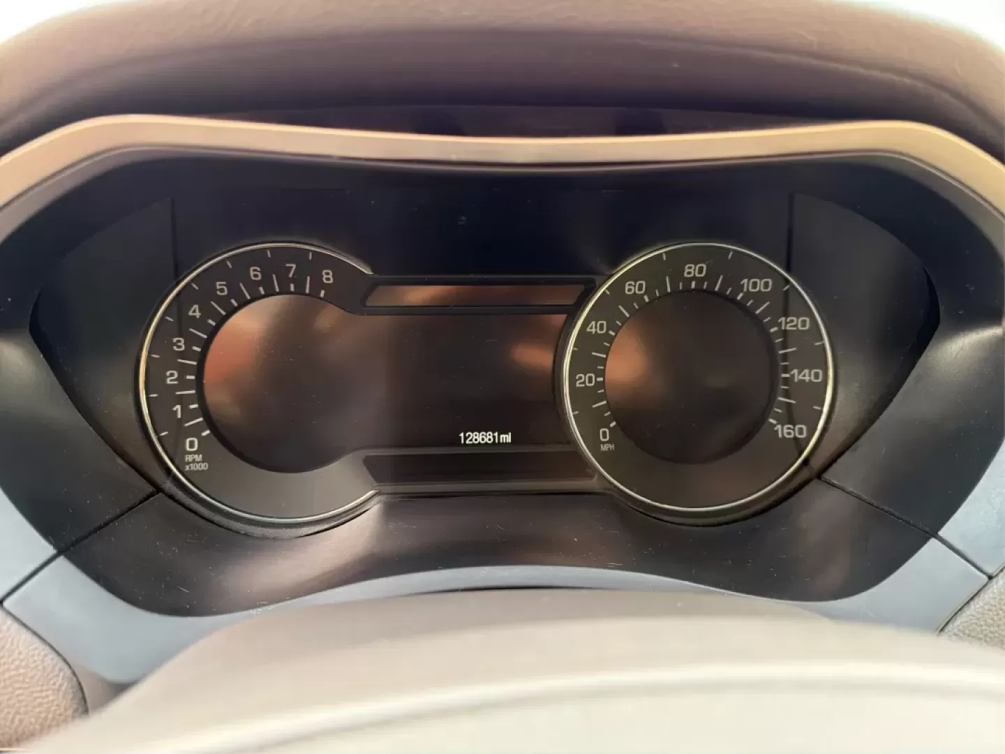 2016 Lincoln MKZ Base (3LN6L2G96GR) with an 2.0L L4 DOHC 16V engine, 6A transmission, located at 880 E. National Road, Vandalia, OH, 45377, (937) 908-9800, 39.891918, -84.183594 - **Elevate Your Commuting Experience with the 2016 Lincoln MKZ at Advantage Car and Credit - Vandalia!**<br /> <br /> Are you ready to transform your daily commute into a luxurious experience? The 2016 Lincoln MKZ is the perfect blend of sophistication and performance, ideal for those who refuse to c - Photo#15