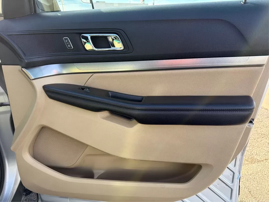 2017 Ford Explorer Base (1FM5K8BH9HG) with an Other engine, located at 1951 S Dayton Lakeview Rd., New Carlisle, OH, 45344, (937) 908-9800, 39.890999, -84.050255 - **Discover Adventure with the 2017 Ford Explorer at Advantage Car and Credit in Piqua, OH!** <br /> <br /> Are you ready to take your family adventures or weekend getaways to the next level? The 2017 Ford Explorer is the perfect companion for those who crave exploration, comfort, and reliability. Wi - Photo#20