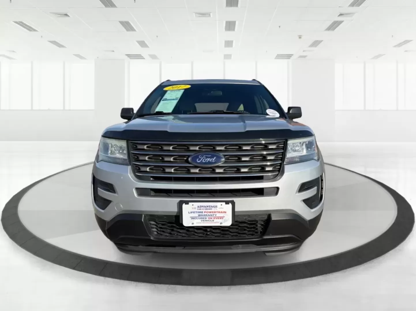 2017 Ford Explorer Base (1FM5K8BH9HG) with an 2.3L L4 DOHC 16V engine, 6A transmission, located at 4508 South Dixie Dr, Moraine, OH, 45439, (937) 908-9800, 39.689976, -84.218452 - **Discover Adventure with the 2017 Ford Explorer at Advantage Car and Credit in Piqua, OH!** <br /> <br /> Are you ready to take your family adventures or weekend getaways to the next level? The 2017 Ford Explorer is the perfect companion for those who crave exploration, comfort, and reliability. Wi - Photo#7