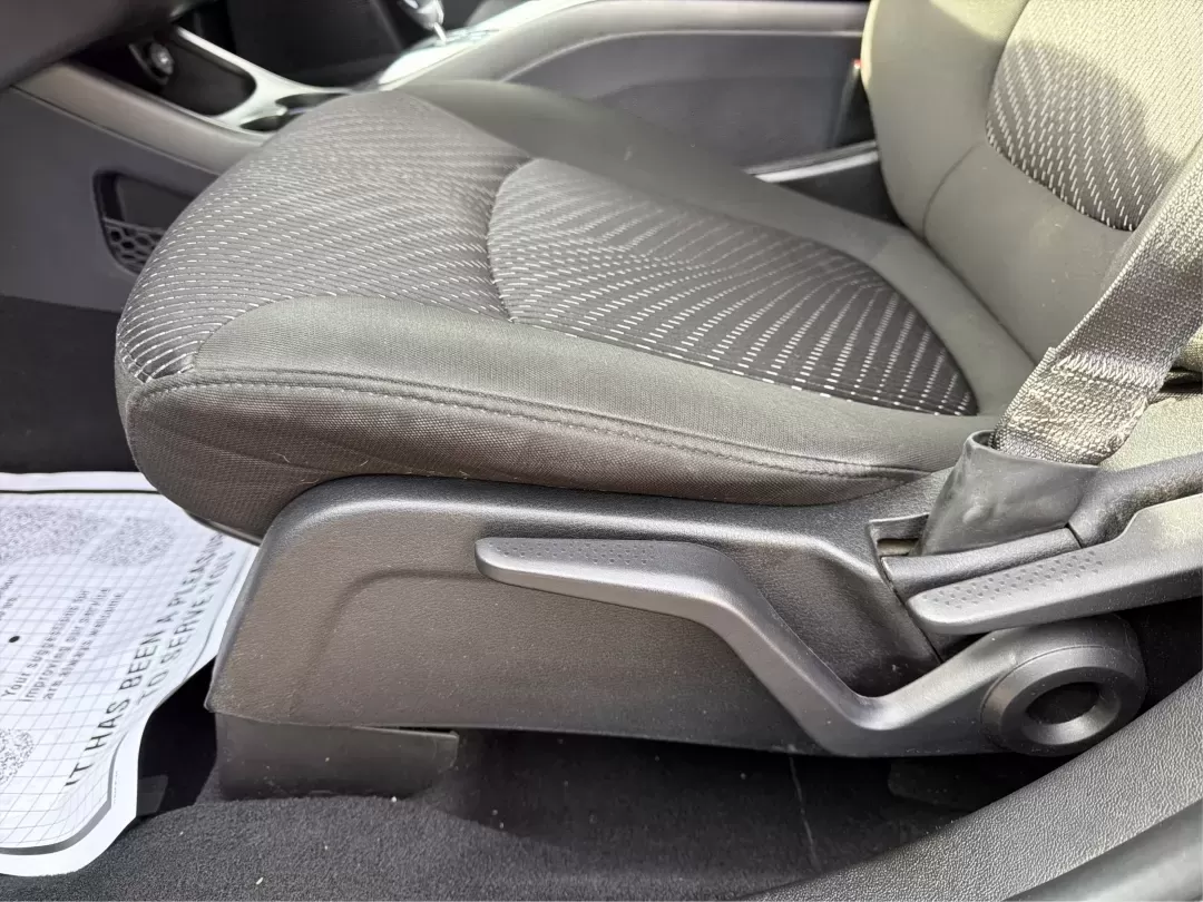 2020 Dodge Journey SE Value (3C4PDCABXLT) with an Tigershark MultiAir 2.4L I-4 DOHC engine, located at 401 Woodman Dr, Riverside, OH, 45431, (937) 908-9800, 39.760899, -84.123421 - **Discover Adventure with the 2020 Dodge Journey SE Value - Perfect for Your Family Road Trips!**<br /> <br /> Are you ready to elevate your family's adventures or daily commutes? Look no further than the 2020 Dodge Journey SE Value SUV, available now at Advantage Car and Credit - Riverside! This ve - Photo#18