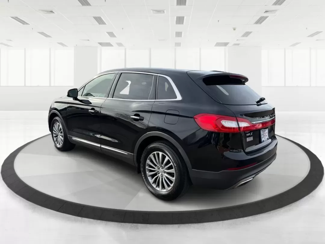 2017 Lincoln MKX Select (2LMPJ6KR7HB) with an Other engine, located at 1951 S Dayton Lakeview Rd., New Carlisle, OH, 45344, (937) 908-9800, 39.890999, -84.050255 - **Elevate Your Family Adventures with the 2017 Lincoln MKX at Advantage Car and Credit!**<br /> <br /> Are you ready to transform your daily drive into a luxurious experience? The 2017 Lincoln MKX, available now at Advantage Car and Credit in New Carlisle, OH, is the perfect SUV for families and com - Photo#4