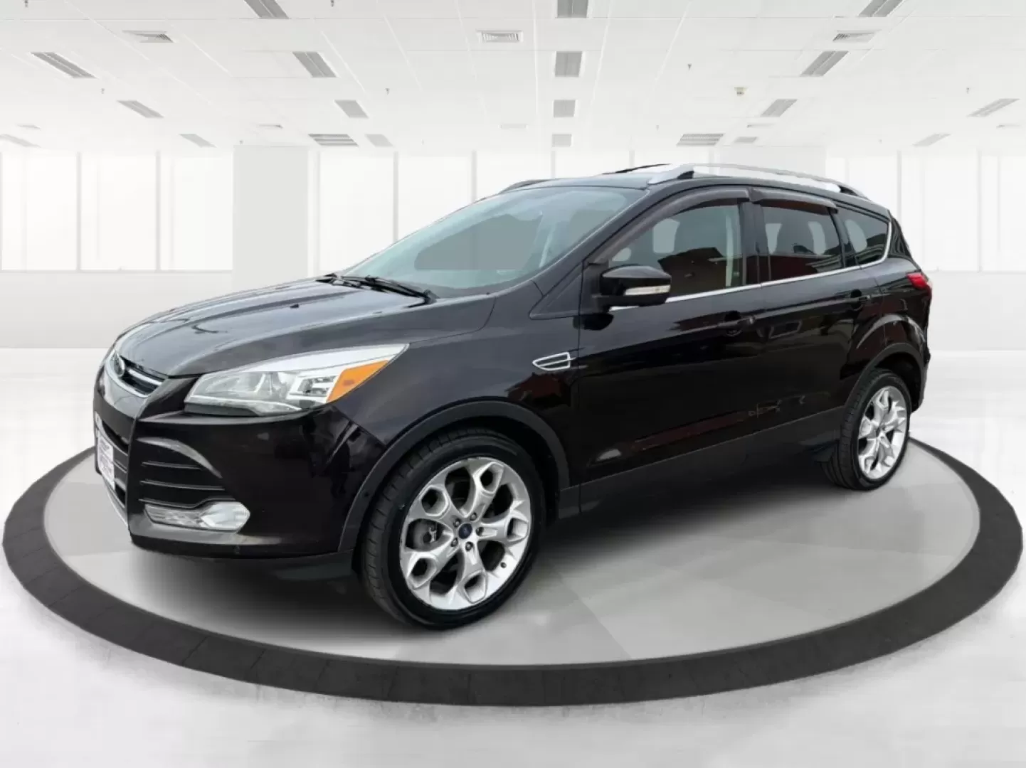 2013 Ford Escape Titanium (1FMCU9J90DU) with an EcoBoost 2L I-4 gasoline direct injection engine, located at 401 Woodman Dr, Riverside, OH, 45431, (937) 908-9800, 39.760899, -84.123421 - **Explore the Open Road with Confidence: 2013 Ford Escape Titanium at Advantage Car and Credit!**<br /> <br /> Are you ready for your next adventure? Whether you're taking the kids to soccer practice, planning weekend getaways, or commuting to work, this 2013 Ford Escape Titanium is the perfect comp - Photo#8