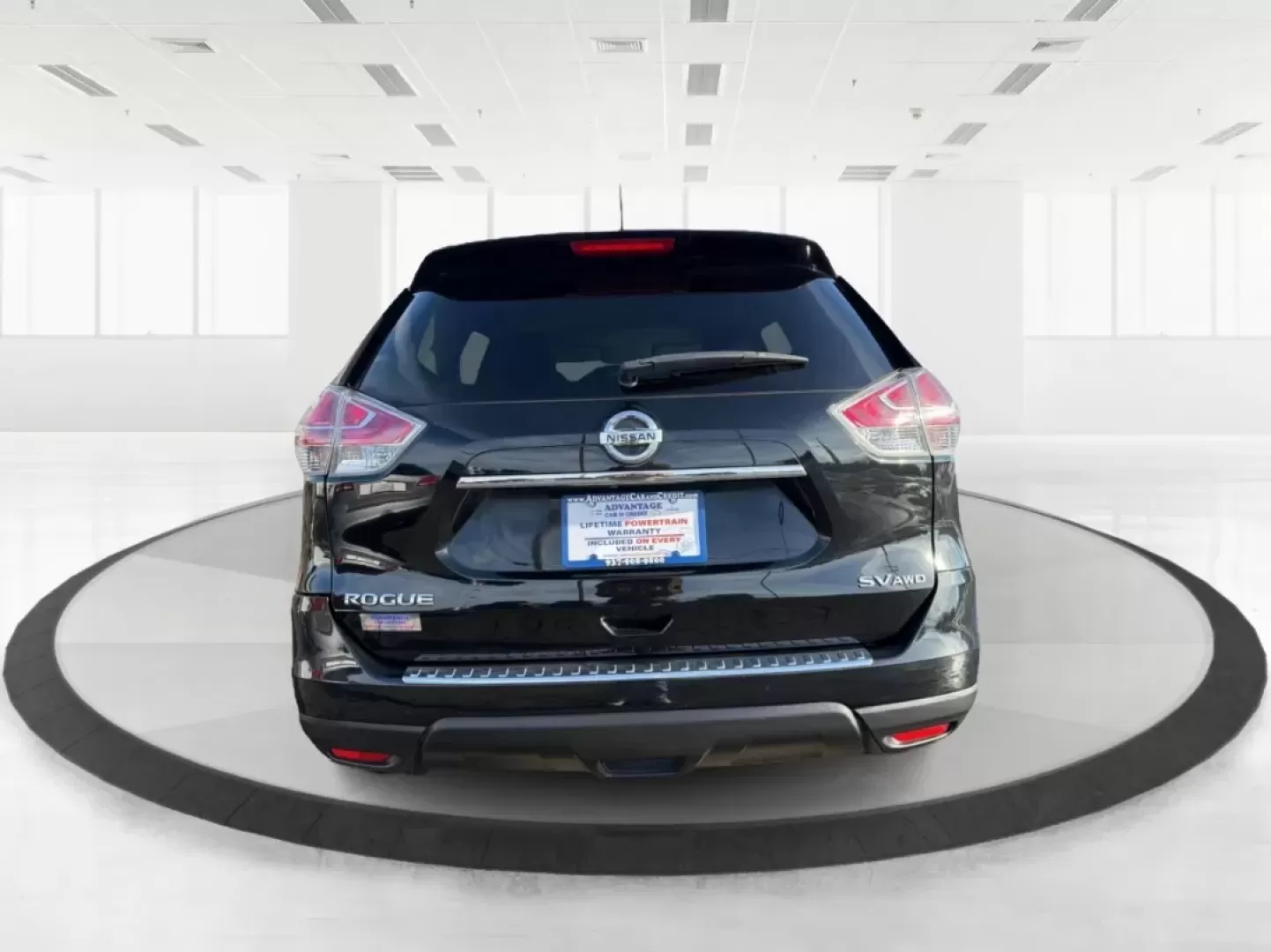 2016 Nissan Rogue SV (KNMAT2MV1GP) with an 2.5L I-4 DOHC engine, located at 880 E. National Road, Vandalia, OH, 45377, (937) 908-9800, 39.891918, -84.183594 - **Experience Adventure with the 2016 Nissan Rogue SV at Advantage Car and Credit - Vandalia!**<br /> <br /> Are you ready to elevate your daily commute or take weekend adventures to the next level? The 2016 Nissan Rogue SV is here to provide you with the perfect blend of comfort, versatility, and ca - Photo#3