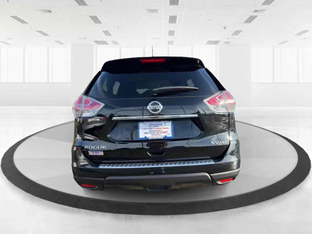 2016 Nissan Rogue SV (KNMAT2MV1GP) with an 2.5L I-4 DOHC engine, located at 880 E. National Road, Vandalia, OH, 45377, (937) 908-9800, 39.891918, -84.183594 - **Experience Adventure with the 2016 Nissan Rogue SV at Advantage Car and Credit - Vandalia!**<br /> <br /> Are you ready to elevate your daily commute or take weekend adventures to the next level? The 2016 Nissan Rogue SV is here to provide you with the perfect blend of comfort, versatility, and ca - Photo#3