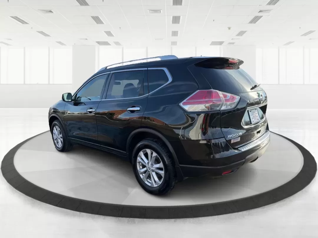 2016 Nissan Rogue SV (KNMAT2MV1GP) with an 2.5L I-4 DOHC engine, located at 880 E. National Road, Vandalia, OH, 45377, (937) 908-9800, 39.891918, -84.183594 - **Experience Adventure with the 2016 Nissan Rogue SV at Advantage Car and Credit - Vandalia!**<br /> <br /> Are you ready to elevate your daily commute or take weekend adventures to the next level? The 2016 Nissan Rogue SV is here to provide you with the perfect blend of comfort, versatility, and ca - Photo#4