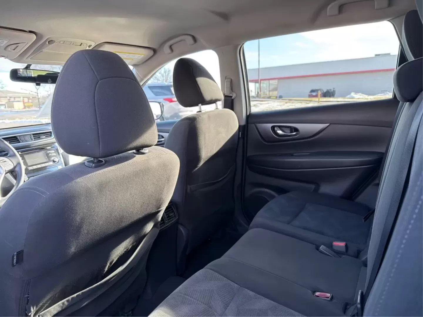 2016 Nissan Rogue SV (KNMAT2MV1GP) with an 2.5L I-4 DOHC engine, located at 880 E. National Road, Vandalia, OH, 45377, (937) 908-9800, 39.891918, -84.183594 - **Experience Adventure with the 2016 Nissan Rogue SV at Advantage Car and Credit - Vandalia!**<br /> <br /> Are you ready to elevate your daily commute or take weekend adventures to the next level? The 2016 Nissan Rogue SV is here to provide you with the perfect blend of comfort, versatility, and ca - Photo#10