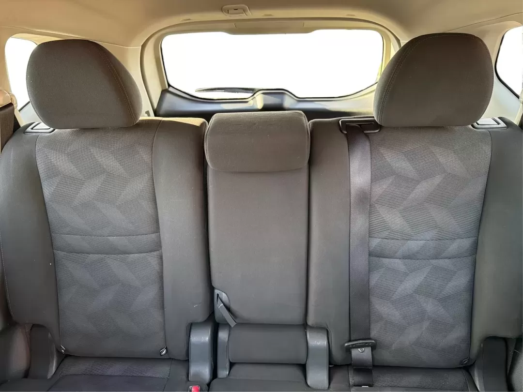 2016 Nissan Rogue SV (KNMAT2MV1GP) with an 2.5L I-4 DOHC engine, located at 880 E. National Road, Vandalia, OH, 45377, (937) 908-9800, 39.891918, -84.183594 - **Experience Adventure with the 2016 Nissan Rogue SV at Advantage Car and Credit - Vandalia!**<br /> <br /> Are you ready to elevate your daily commute or take weekend adventures to the next level? The 2016 Nissan Rogue SV is here to provide you with the perfect blend of comfort, versatility, and ca - Photo#14