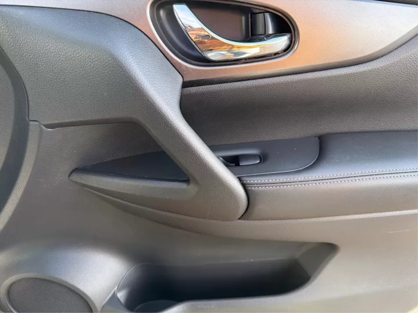 2016 Nissan Rogue SV (KNMAT2MV1GP) with an 2.5L I-4 DOHC engine, located at 880 E. National Road, Vandalia, OH, 45377, (937) 908-9800, 39.891918, -84.183594 - **Experience Adventure with the 2016 Nissan Rogue SV at Advantage Car and Credit - Vandalia!**<br /> <br /> Are you ready to elevate your daily commute or take weekend adventures to the next level? The 2016 Nissan Rogue SV is here to provide you with the perfect blend of comfort, versatility, and ca - Photo#19