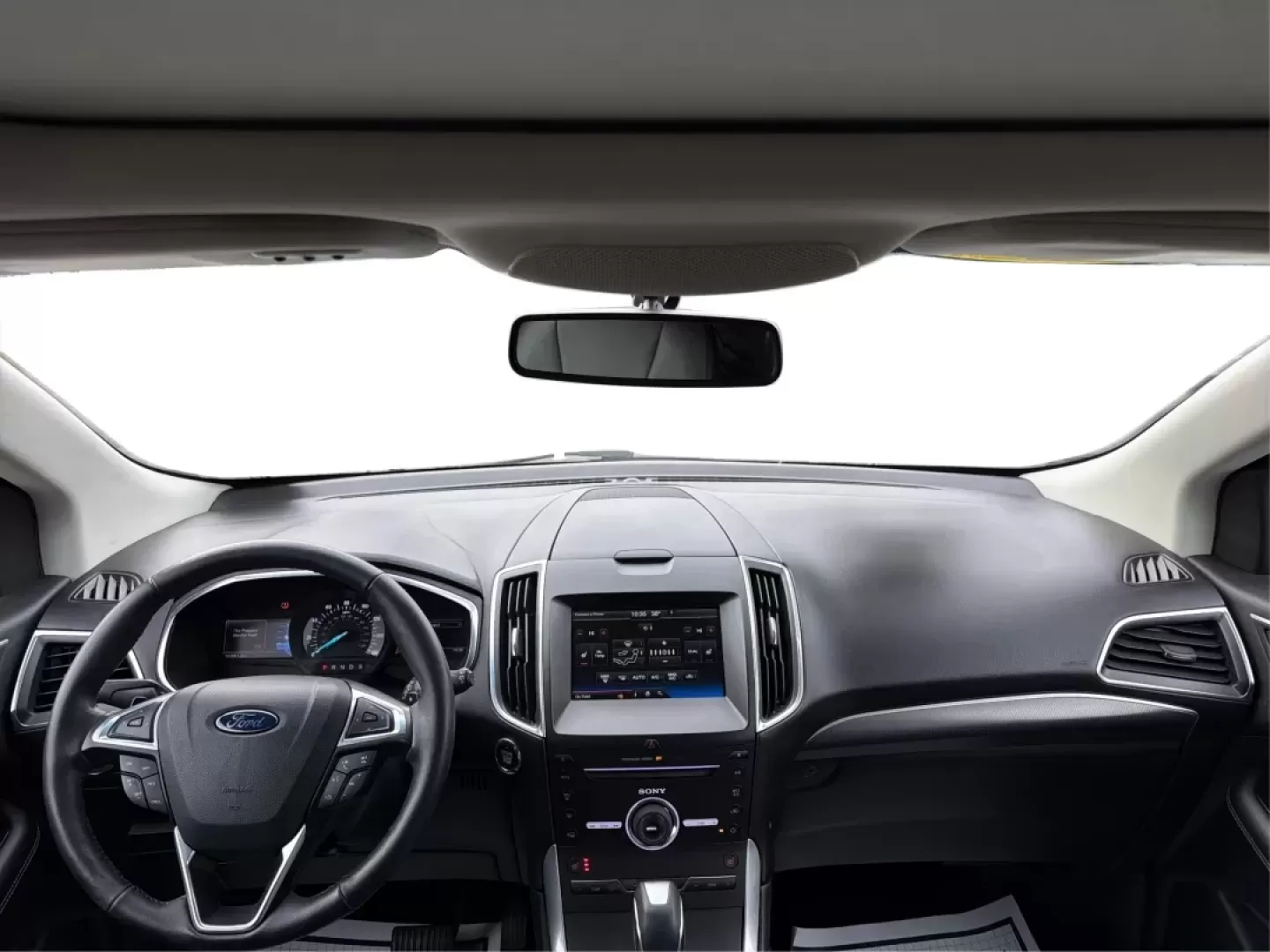 2015 Ford Edge Titanium (2FMTK3K89FB) with an 3.5L V6 DOHC 24V engine, 6A transmission, located at 8750 N County Rd 25A, Piqua, OH, 45356, (937) 908-9800, 40.164391, -84.232513 - **Explore New Horizons with the 2015 Ford Edge Titanium at Advantage Car and Credit**<br /> <br /> If you're on the hunt for a versatile SUV that can handle anything from daily commutes to weekend adventures, look no further than the 2015 Ford Edge Titanium. This sporty utility vehicle is the perfec - Photo#21