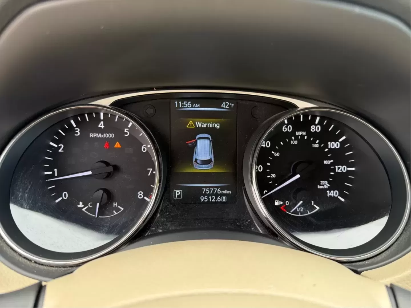 2015 Nissan Rogue S (KNMAT2MT8FP) with an 2.5L I-4 DOHC engine, Continuously Variable Transmission transmission, located at 880 E. National Road, Vandalia, OH, 45377, (937) 908-9800, 39.891918, -84.183594 - **Discover Your Next Adventure with the 2015 Nissan Rogue at Advantage Car and Credit - Piqua**<br /> <br /> Are you ready to elevate your family outings, weekend getaways, or daily commutes? Look no further than the stunning 2015 Nissan Rogue, available now at Advantage Car and Credit, your trusted - Photo#15