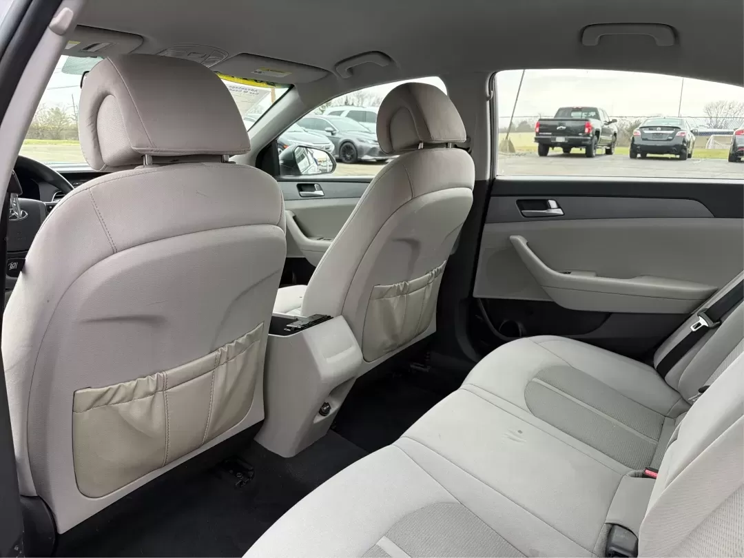 2017 Hyundai Sonata Base (5NPE24AF8HH) with an Other engine, located at 4508 South Dixie Dr, Moraine, OH, 45439, (937) 908-9800, 39.689976, -84.218452 - ### Drive Your Dream: 2017 Hyundai Sonata Perfect for Families and Commuters Alike!<br /> <br /> Looking for a reliable sedan that fits seamlessly into your busy lifestyle? The 2017 Hyundai Sonata is here to make every drive a pleasure, whether you're commuting to work, shuttling kids to soccer pra - Photo#10