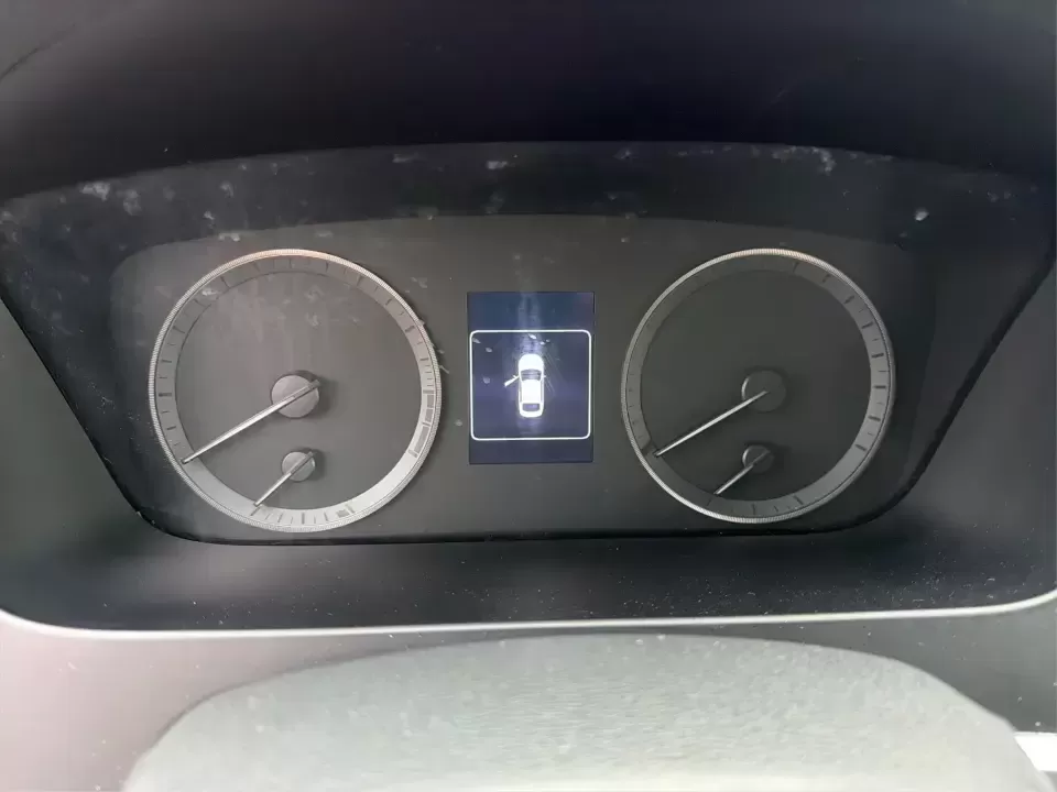 2017 Hyundai Sonata Base (5NPE24AF8HH) with an 2.4L L4 DOHC 16V engine, 7A transmission, located at 880 E. National Road, Vandalia, OH, 45377, (937) 908-9800, 39.891918, -84.183594 - ### Drive Your Dream: 2017 Hyundai Sonata Perfect for Families and Commuters Alike!<br /> <br /> Looking for a reliable sedan that fits seamlessly into your busy lifestyle? The 2017 Hyundai Sonata is here to make every drive a pleasure, whether you're commuting to work, shuttling kids to soccer pra - Photo#15