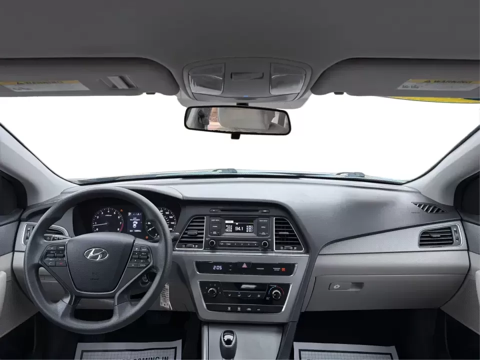 2017 Hyundai Sonata Base (5NPE24AF8HH) with an 2.4L L4 DOHC 16V engine, 7A transmission, located at 880 E. National Road, Vandalia, OH, 45377, (937) 908-9800, 39.891918, -84.183594 - ### Drive Your Dream: 2017 Hyundai Sonata Perfect for Families and Commuters Alike!<br /> <br /> Looking for a reliable sedan that fits seamlessly into your busy lifestyle? The 2017 Hyundai Sonata is here to make every drive a pleasure, whether you're commuting to work, shuttling kids to soccer pra - Photo#19