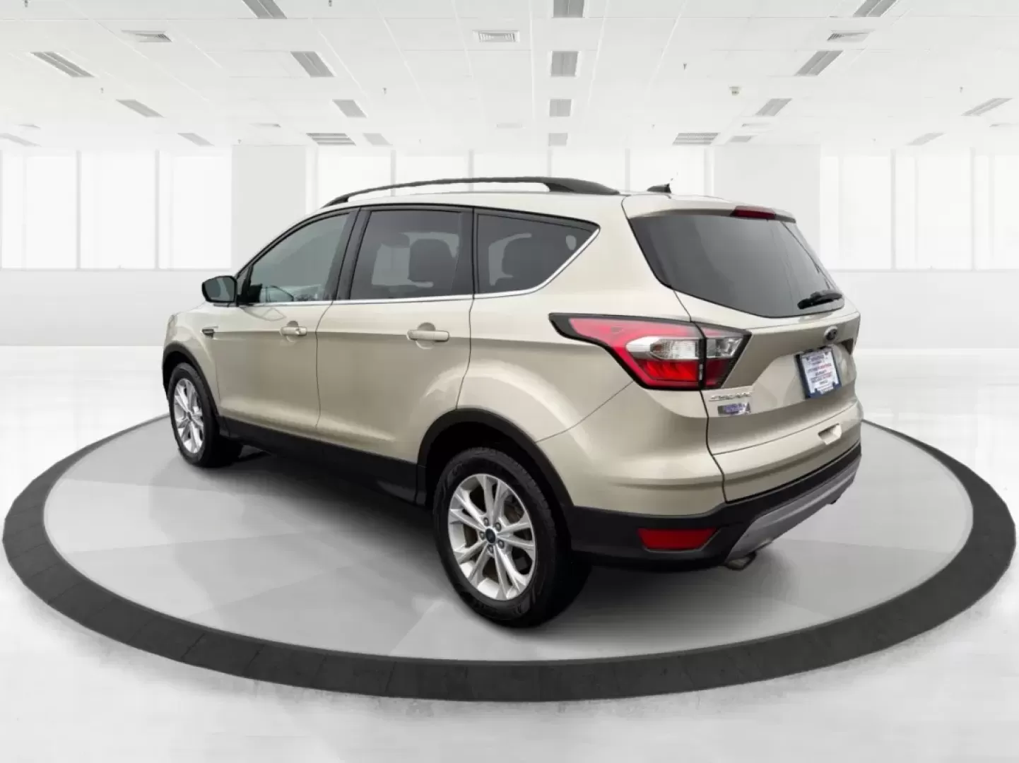 2017 Ford Escape SE (1FMCU0GD1HU) with an Other engine, located at 8750 N County Rd 25A, Piqua, OH, 45356, (937) 908-9800, 40.164391, -84.232513 - Are you ready to elevate your driving experience? Whether you're navigating daily commutes, embarking on weekend getaways, or simply enjoying family outings, the 2017 Ford Escape SE is the perfect companion for your active lifestyle. This well-appointed SUV promises versatility and comfort, making i - Photo#4