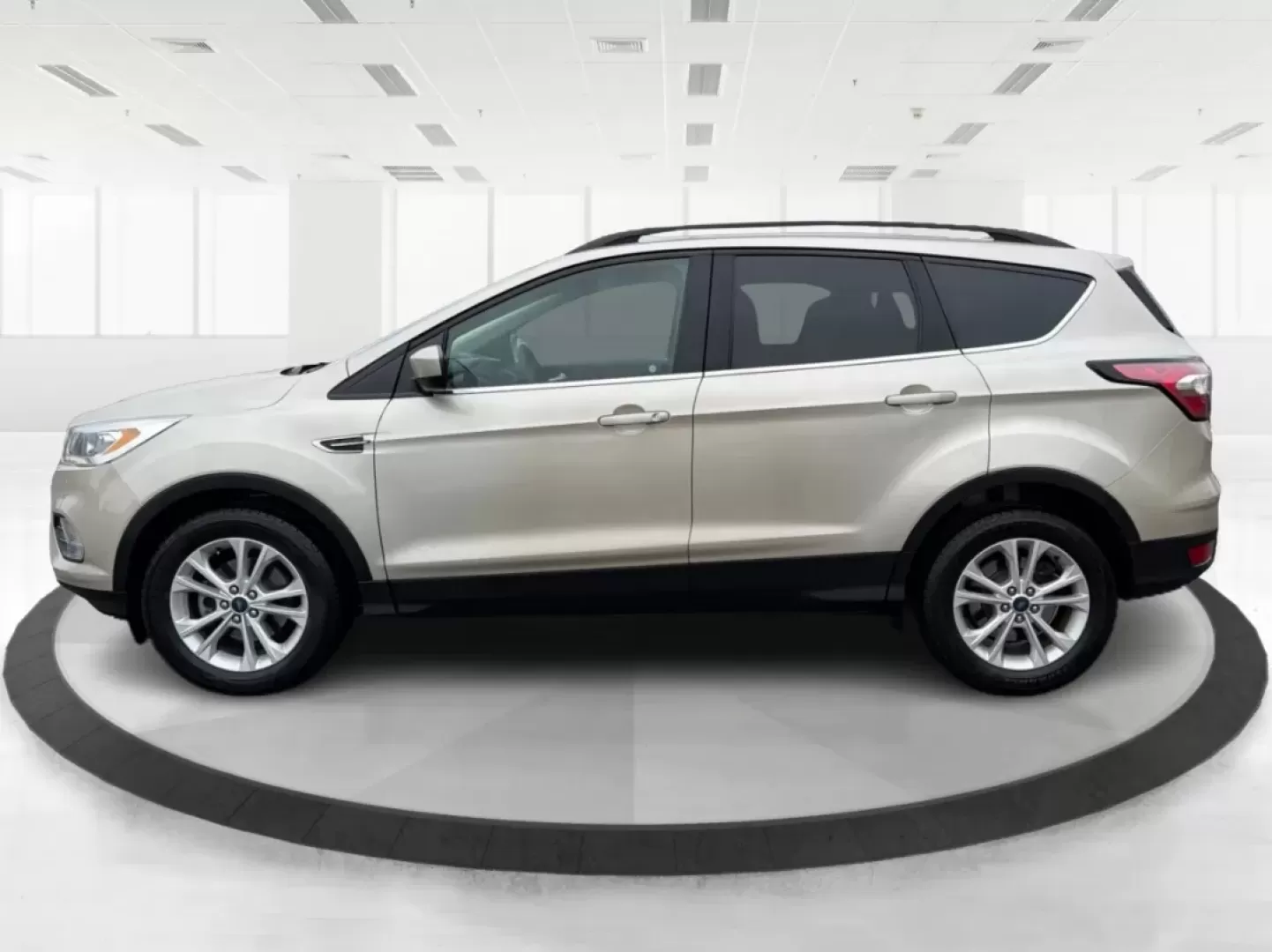 2017 Ford Escape SE (1FMCU0GD1HU) with an Other engine, located at 8750 N County Rd 25A, Piqua, OH, 45356, (937) 908-9800, 40.164391, -84.232513 - Are you ready to elevate your driving experience? Whether you're navigating daily commutes, embarking on weekend getaways, or simply enjoying family outings, the 2017 Ford Escape SE is the perfect companion for your active lifestyle. This well-appointed SUV promises versatility and comfort, making i - Photo#5