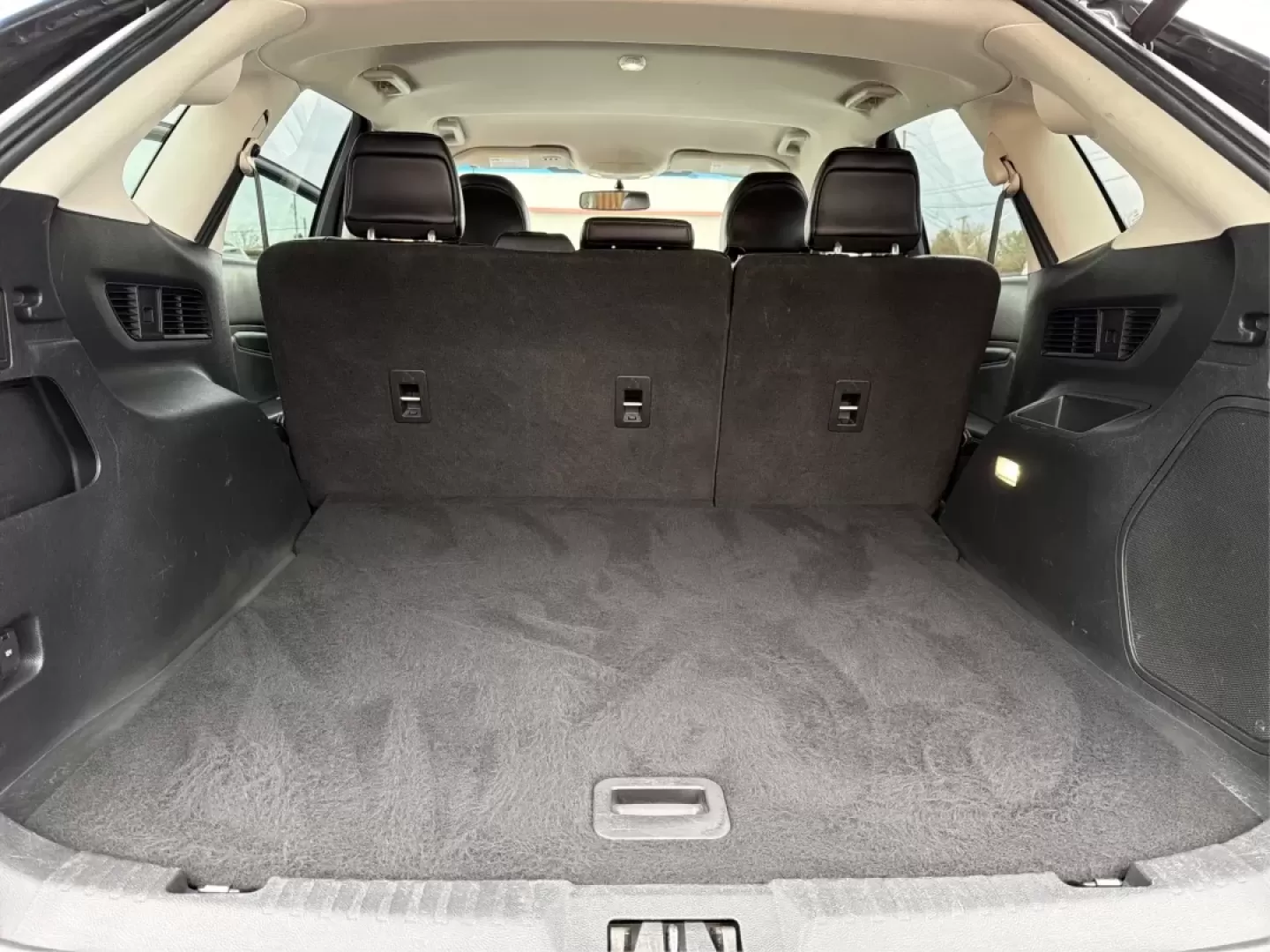 2017 Ford Edge Titanium (2FMPK4K92HB) with an 2.0L L4 DOHC 16V engine, 6A transmission, located at 4508 South Dixie Dr, Moraine, OH, 45439, (937) 908-9800, 39.689976, -84.218452 - **Unleash Adventure with the 2017 Ford Edge Titanium at Advantage Car and Credit Moraine! Experience Comfort, Style, and Affordability!**<br /> <br /> Are you searching for the perfect SUV to enhance your family adventures or accommodate your daily commute in style? Look no further than this stunni - Photo#12