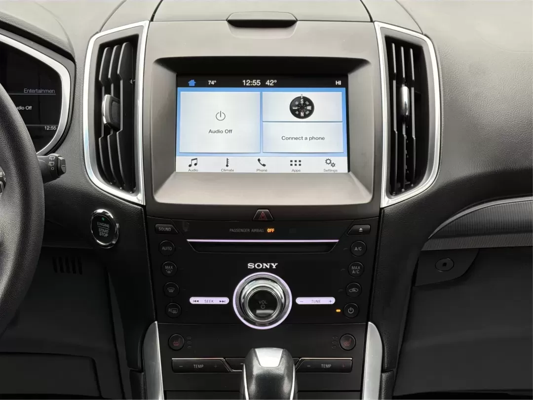 2017 Ford Edge Titanium (2FMPK4K92HB) with an Other engine, located at 4508 South Dixie Dr, Moraine, OH, 45439, (937) 908-9800, 39.689976, -84.218452 - **Unleash Adventure with the 2017 Ford Edge Titanium at Advantage Car and Credit Moraine! Experience Comfort, Style, and Affordability!**<br /> <br /> Are you searching for the perfect SUV to enhance your family adventures or accommodate your daily commute in style? Look no further than this stunni - Photo#13