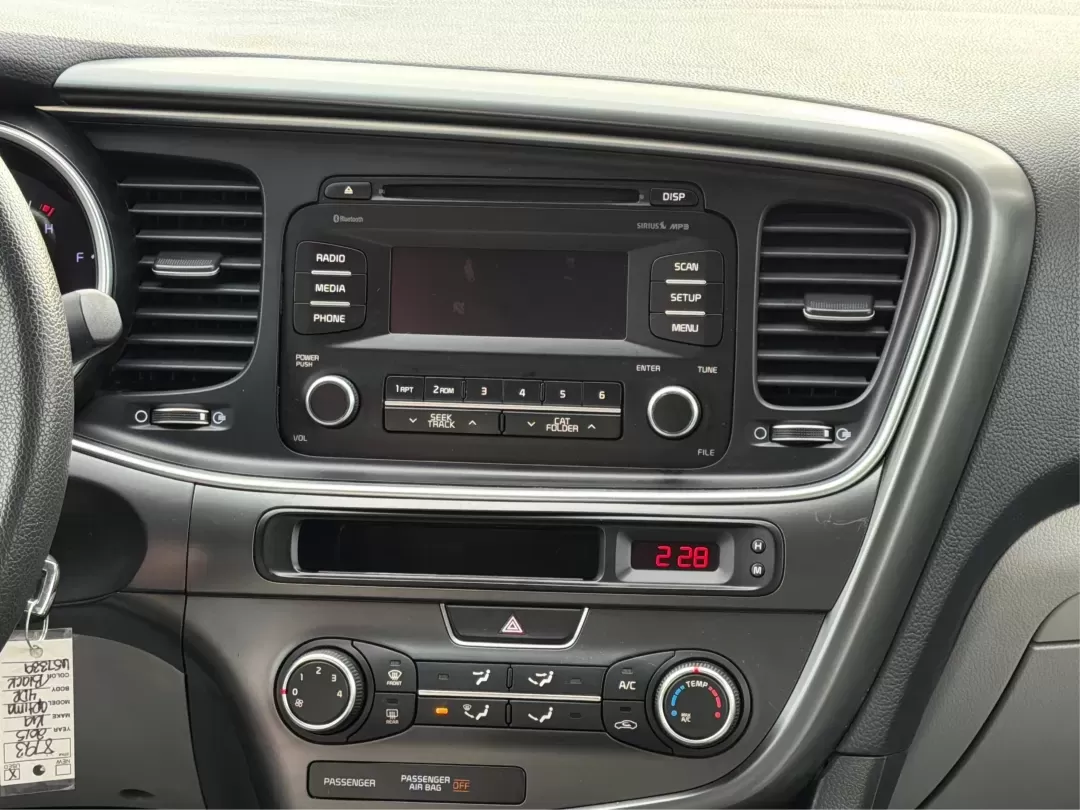 2015 Kia Optima LX (KNAGM4A73F5) with an Theta II 2.4L I-4 gasoline direct injection engine, located at 1951 S Dayton Lakeview Rd., New Carlisle, OH, 45344, (937) 908-9800, 39.890999, -84.050255 - Are you looking for a reliable sedan that combines style, comfort, and affordability? Look no further! At Advantage Car and Credit in New Carlisle, OH, we are excited to present this stunning 2015 Kia Optima LX, perfect for anyone from budget-conscious buyers to those needing a dependable vehicle fo - Photo#13