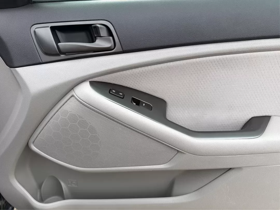 2015 Kia Optima LX (KNAGM4A73F5) with an Theta II 2.4L I-4 gasoline direct injection engine, located at 1951 S Dayton Lakeview Rd., New Carlisle, OH, 45344, (937) 908-9800, 39.890999, -84.050255 - Are you looking for a reliable sedan that combines style, comfort, and affordability? Look no further! At Advantage Car and Credit in New Carlisle, OH, we are excited to present this stunning 2015 Kia Optima LX, perfect for anyone from budget-conscious buyers to those needing a dependable vehicle fo - Photo#18