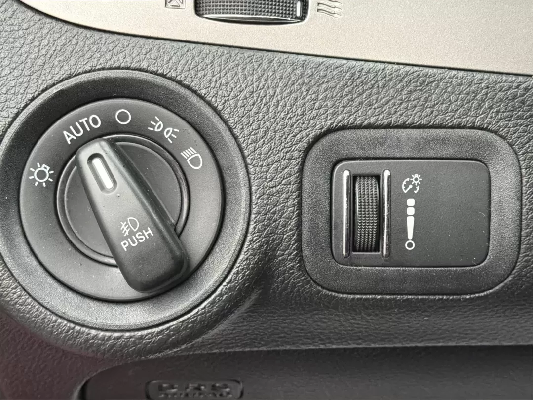 2019 Dodge Journey Crossroad (3C4PDCGB3KT) with an Other engine, located at 1099 N County Rd 25A , Troy, OH, 45373, (937) 908-9800, 40.057079, -84.212883 - ### Discover Adventure with the 2019 Dodge Journey Crossroad at Advantage Car and Credit!<br /> <br /> Are you ready to embark on new adventures with your family or friends? The 2019 Dodge Journey Crossroad is the perfect SUV for those seeking a blend of practicality and style. With spacious seating - Photo#17