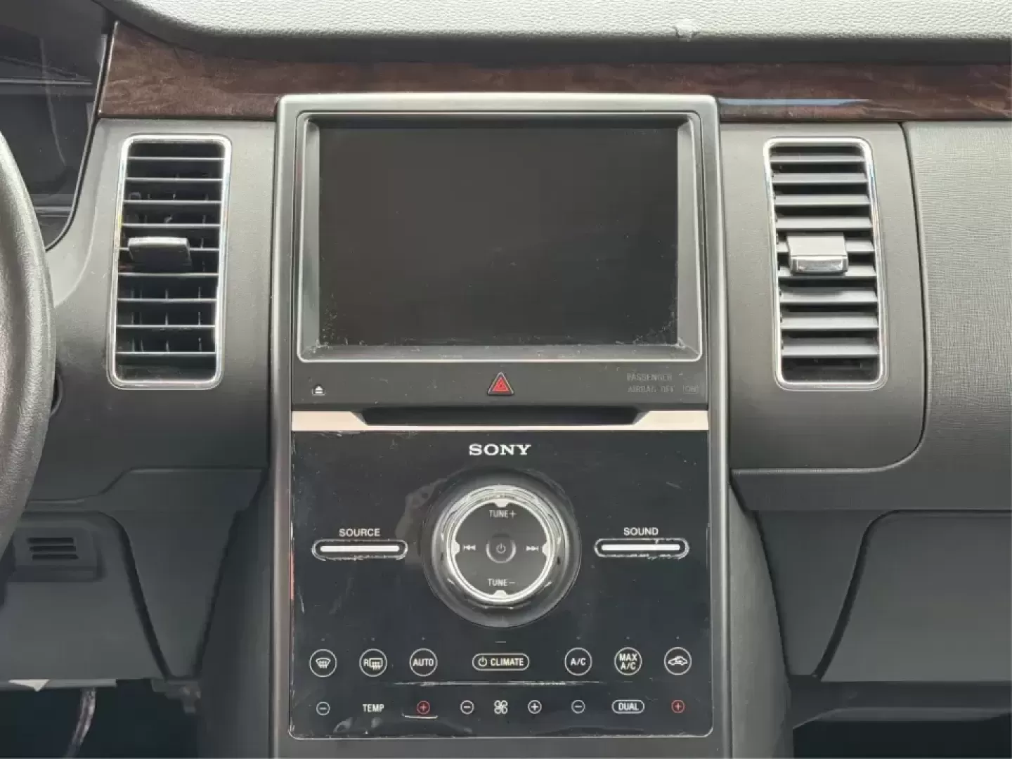 2016 Ford Flex Limited (2FMHK6D8XGB) with an 3.5L V-6 DOHC engine, 6A transmission, located at 1099 N County Rd 25A , Troy, OH, 45373, (937) 908-9800, 40.057079, -84.212883 - **Adventure Awaits with the 2016 Ford Flex Limited Perfect for Family Road Trips!**<br /> <br /> Looking for the ideal family vehicle that combines spaciousness, comfort, and reliability? At Advantage Car and Credit in Troy, OH, we present the 2016 Ford Flex Limited, an SUV designed for all your fa - Photo#13