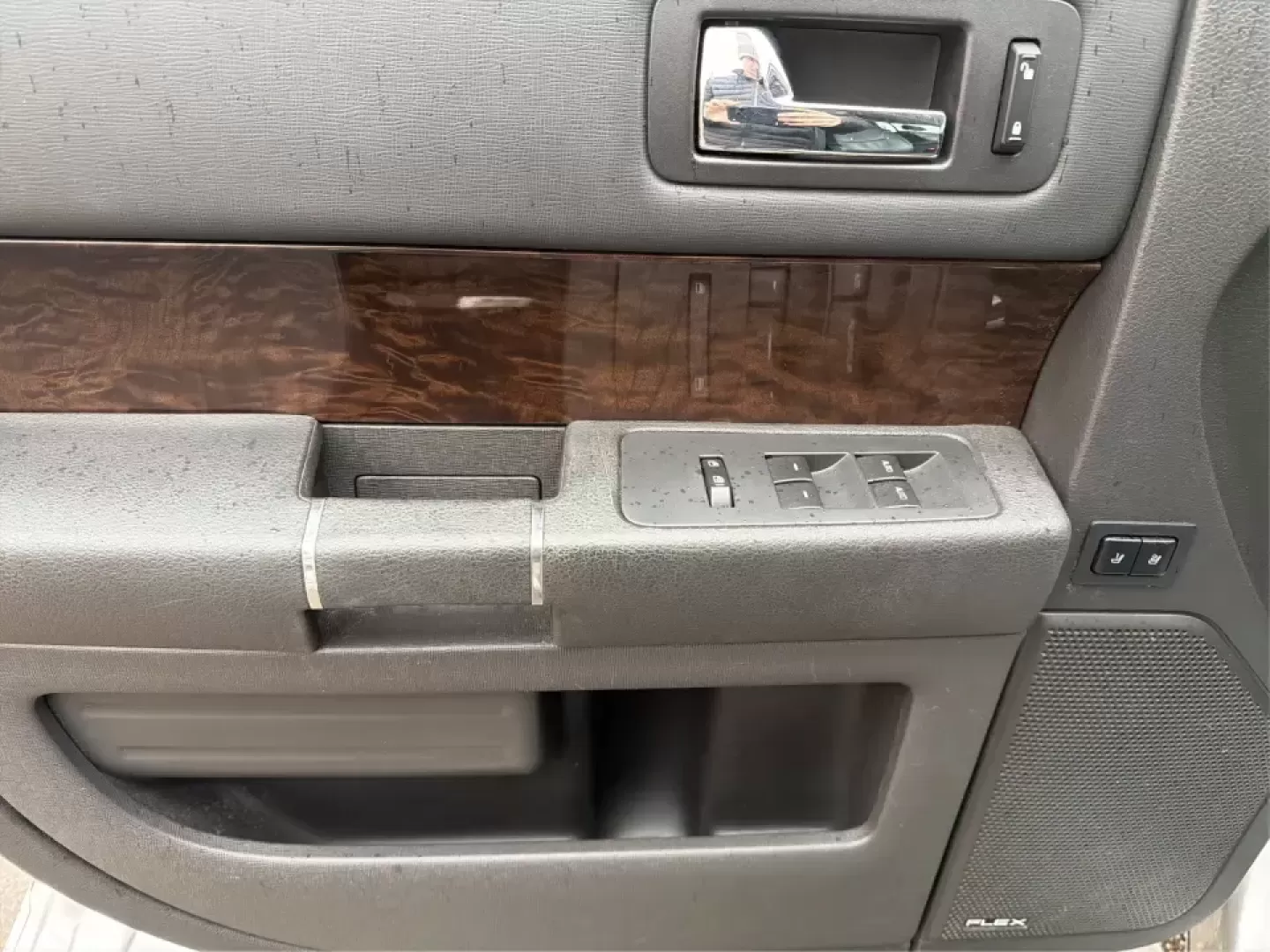 2016 Ford Flex Limited (2FMHK6D8XGB) with an 3.5L V-6 DOHC engine, 6A transmission, located at 1099 N County Rd 25A , Troy, OH, 45373, (937) 908-9800, 40.057079, -84.212883 - **Adventure Awaits with the 2016 Ford Flex Limited Perfect for Family Road Trips!**<br /> <br /> Looking for the ideal family vehicle that combines spaciousness, comfort, and reliability? At Advantage Car and Credit in Troy, OH, we present the 2016 Ford Flex Limited, an SUV designed for all your fa - Photo#19