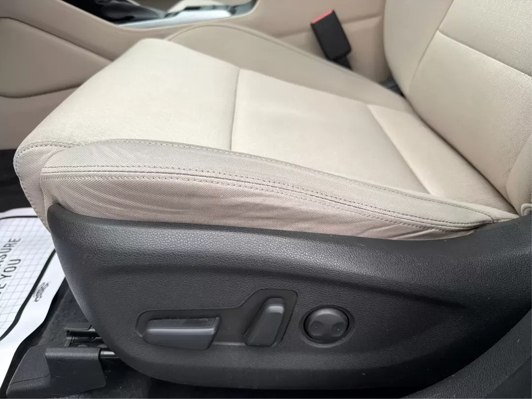 2016 Hyundai Tucson Sport (KM8J3CA26GU) with an 1.6L I-4 gasoline direct injection engine, located at 1230 East Main St, Xenia, OH, 45385, (937) 908-9800, 39.688026, -83.910172 - Discover a world of adventure with the 2016 Hyundai Tucson Sport, the perfect SUV for active families and weekend explorers alike! With its stylish Dazzling White exterior and spacious interior, this vehicle is designed for those who crave both comfort and versatility. Whether you're navigating thro - Photo#17