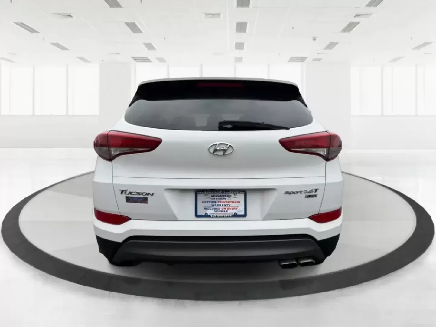 2016 Hyundai Tucson Sport (KM8J3CA26GU) with an 1.6L I-4 gasoline direct injection engine, 7A transmission, located at 1184 Kauffman Ave, Fairborn, OH, 45324, (937) 908-9800, 39.807072, -84.030914 - Discover a world of adventure with the 2016 Hyundai Tucson Sport, the perfect SUV for active families and weekend explorers alike! With its stylish Dazzling White exterior and spacious interior, this vehicle is designed for those who crave both comfort and versatility. Whether you're navigating thro - Photo#3