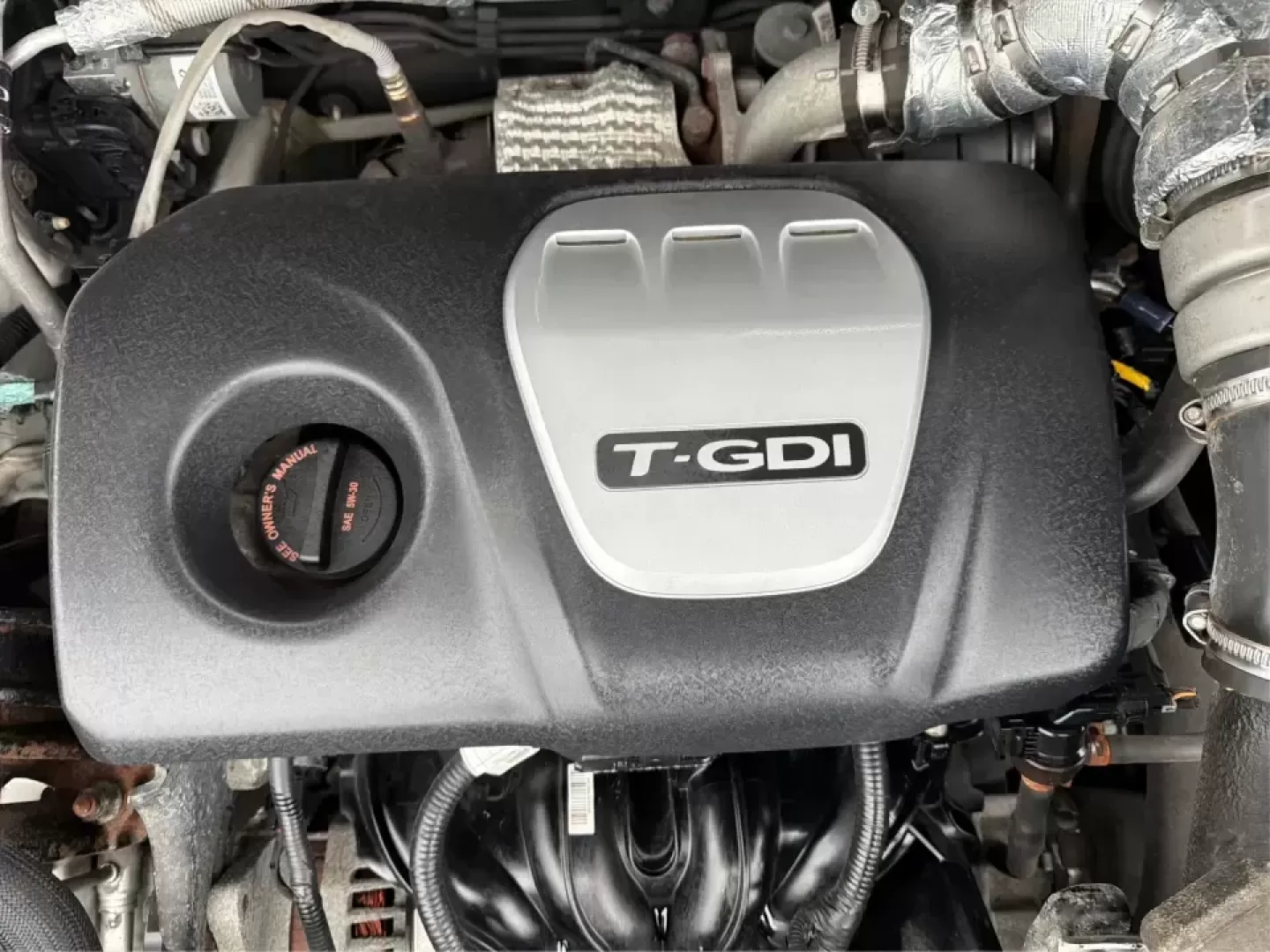 2016 Hyundai Tucson Sport (KM8J3CA26GU) with an 1.6L I-4 gasoline direct injection engine, 7A transmission, located at 1184 Kauffman Ave, Fairborn, OH, 45324, (937) 908-9800, 39.807072, -84.030914 - Discover a world of adventure with the 2016 Hyundai Tucson Sport, the perfect SUV for active families and weekend explorers alike! With its stylish Dazzling White exterior and spacious interior, this vehicle is designed for those who crave both comfort and versatility. Whether you're navigating thro - Photo#11