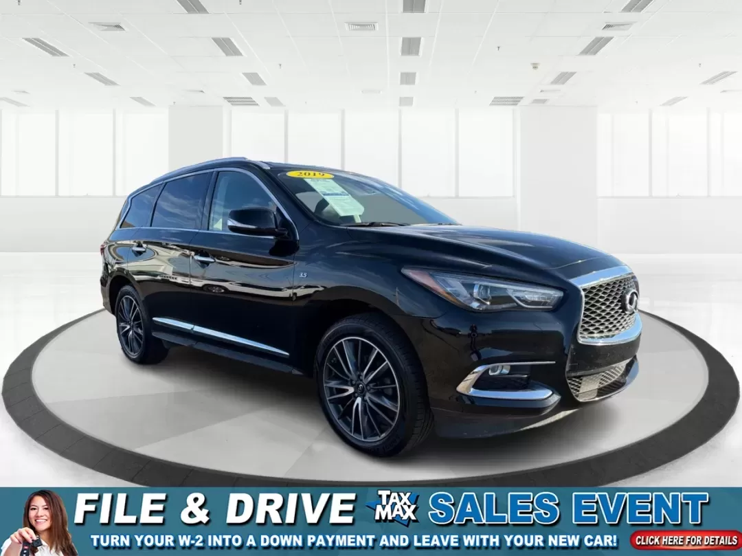 2019 Infiniti QX60 LUXE (5N1DL0MM2KC) with an VQ 3.5L V-6 gasoline direct injection engine, located at 8750 N County Rd 25A, Piqua, OH, 45356, (937) 908-9800, 40.164391, -84.232513 - **Discover Your Next Adventure with the 2019 Infiniti QX60 at Advantage Car and Credit - Piqua!**<br /> <br /> Are you ready to elevate your family's weekend getaways or daily commutes? The 2019 Infiniti QX60 is the perfect blend of luxury, space, and performance, designed for families, adventure se - Photo#0