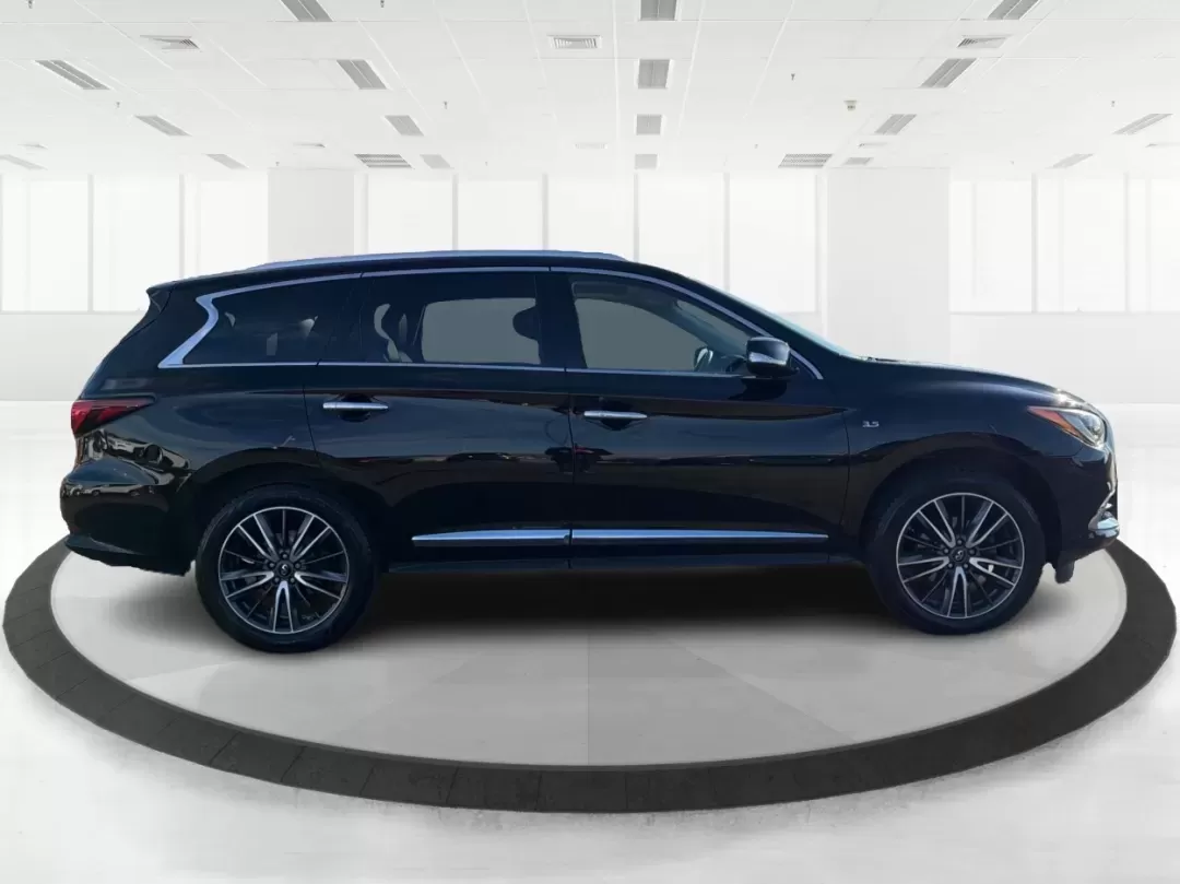 2019 Infiniti QX60 LUXE (5N1DL0MM2KC) with an VQ 3.5L V-6 gasoline direct injection engine, located at 8750 N County Rd 25A, Piqua, OH, 45356, (937) 908-9800, 40.164391, -84.232513 - **Discover Your Next Adventure with the 2019 Infiniti QX60 at Advantage Car and Credit - Piqua!**<br /> <br /> Are you ready to elevate your family's weekend getaways or daily commutes? The 2019 Infiniti QX60 is the perfect blend of luxury, space, and performance, designed for families, adventure se - Photo#1