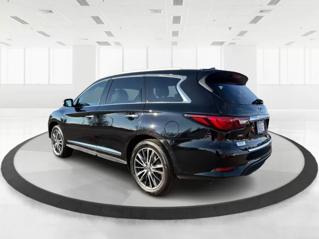2019 Infiniti QX60 LUXE (5N1DL0MM2KC) with an VQ 3.5L V-6 gasoline direct injection engine, located at 8750 N County Rd 25A, Piqua, OH, 45356, (937) 908-9800, 40.164391, -84.232513 - **Discover Your Next Adventure with the 2019 Infiniti QX60 at Advantage Car and Credit - Piqua!**<br /> <br /> Are you ready to elevate your family's weekend getaways or daily commutes? The 2019 Infiniti QX60 is the perfect blend of luxury, space, and performance, designed for families, adventure se - Photo#4