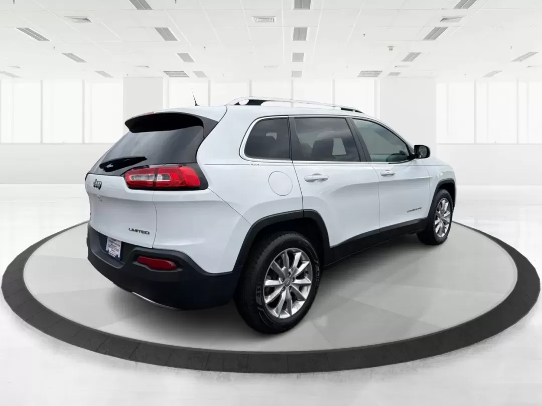 2016 Jeep Cherokee Limited (1C4PJMDB4GW) with an Other engine, located at 401 Woodman Dr, Riverside, OH, 45431, (937) 908-9800, 39.760899, -84.123421 - **Explore Adventure with the 2016 Jeep Cherokee Limited Your Ultimate Crossover Companion!**<br /> <br /> Are you ready to elevate your lifestyle with a vehicle that adapts to your needs? The 2016 Jeep Cherokee Limited is the perfect blend of comfort, style, and versatility, making it an ideal choi - Photo#2