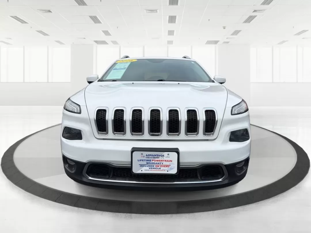 2016 Jeep Cherokee Limited (1C4PJMDB4GW) with an Other engine, located at 401 Woodman Dr, Riverside, OH, 45431, (937) 908-9800, 39.760899, -84.123421 - **Explore Adventure with the 2016 Jeep Cherokee Limited Your Ultimate Crossover Companion!**<br /> <br /> Are you ready to elevate your lifestyle with a vehicle that adapts to your needs? The 2016 Jeep Cherokee Limited is the perfect blend of comfort, style, and versatility, making it an ideal choi - Photo#7