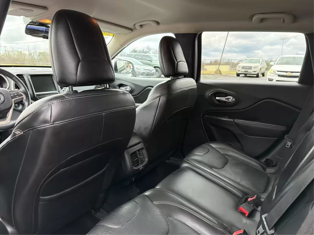 2016 Jeep Cherokee Limited (1C4PJMDB4GW) with an Other engine, located at 401 Woodman Dr, Riverside, OH, 45431, (937) 908-9800, 39.760899, -84.123421 - **Explore Adventure with the 2016 Jeep Cherokee Limited Your Ultimate Crossover Companion!**<br /> <br /> Are you ready to elevate your lifestyle with a vehicle that adapts to your needs? The 2016 Jeep Cherokee Limited is the perfect blend of comfort, style, and versatility, making it an ideal choi - Photo#10