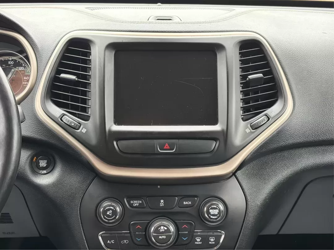 2016 Jeep Cherokee Limited (1C4PJMDB4GW) with an Other engine, located at 401 Woodman Dr, Riverside, OH, 45431, (937) 908-9800, 39.760899, -84.123421 - **Explore Adventure with the 2016 Jeep Cherokee Limited Your Ultimate Crossover Companion!**<br /> <br /> Are you ready to elevate your lifestyle with a vehicle that adapts to your needs? The 2016 Jeep Cherokee Limited is the perfect blend of comfort, style, and versatility, making it an ideal choi - Photo#13