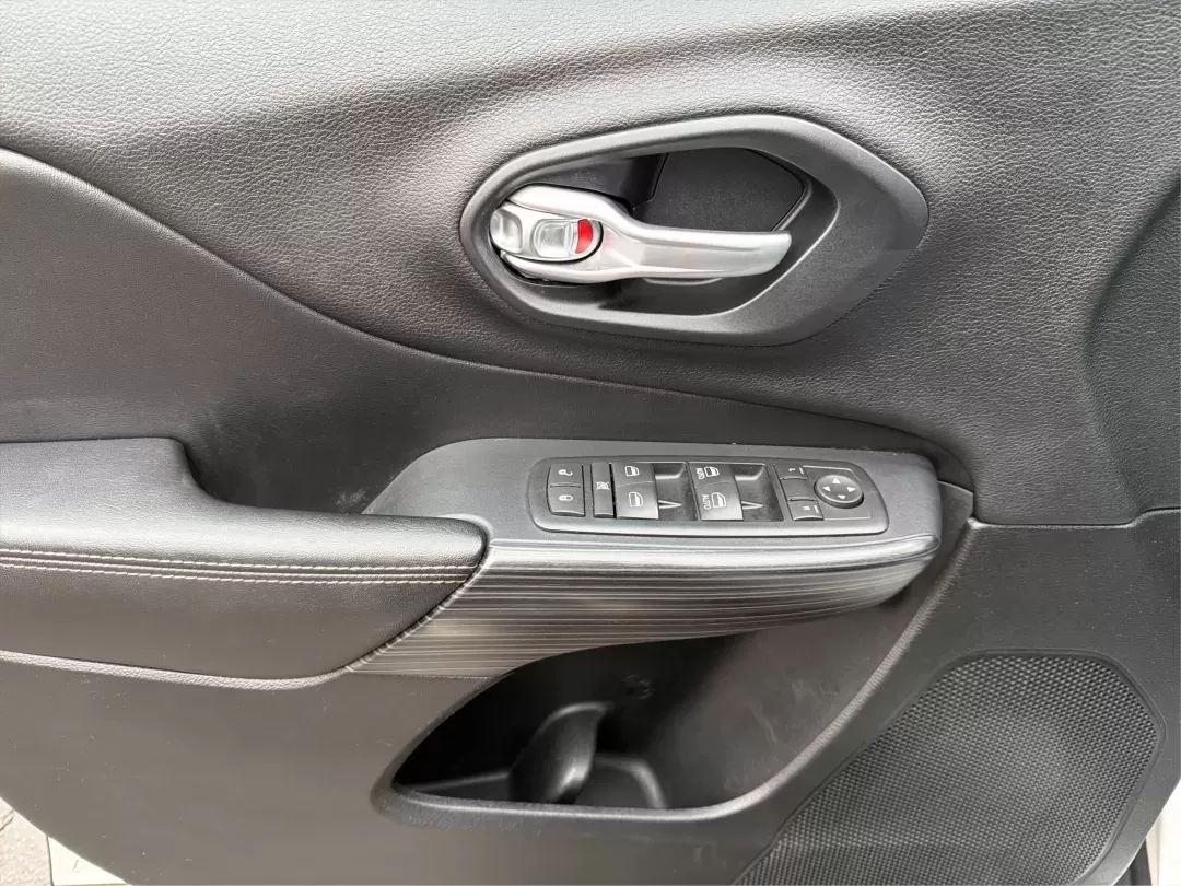 2016 Jeep Cherokee Limited (1C4PJMDB4GW) with an Other engine, located at 401 Woodman Dr, Riverside, OH, 45431, (937) 908-9800, 39.760899, -84.123421 - **Explore Adventure with the 2016 Jeep Cherokee Limited Your Ultimate Crossover Companion!**<br /> <br /> Are you ready to elevate your lifestyle with a vehicle that adapts to your needs? The 2016 Jeep Cherokee Limited is the perfect blend of comfort, style, and versatility, making it an ideal choi - Photo#19