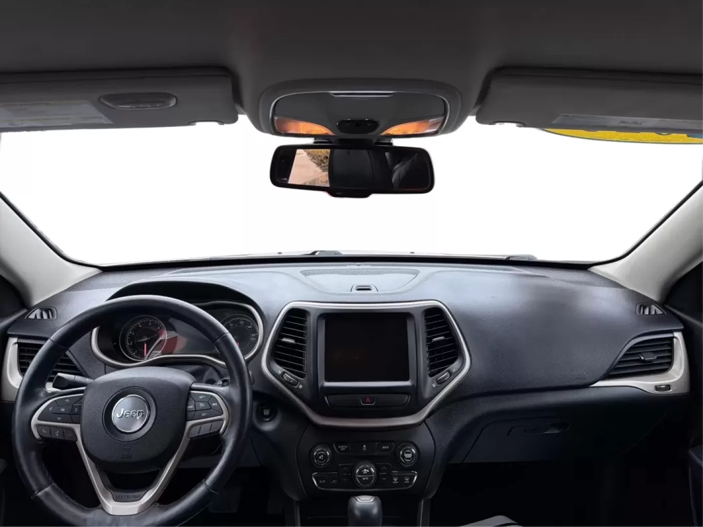 2016 Jeep Cherokee Limited (1C4PJMDB4GW) with an Other engine, located at 401 Woodman Dr, Riverside, OH, 45431, (937) 908-9800, 39.760899, -84.123421 - **Explore Adventure with the 2016 Jeep Cherokee Limited Your Ultimate Crossover Companion!**<br /> <br /> Are you ready to elevate your lifestyle with a vehicle that adapts to your needs? The 2016 Jeep Cherokee Limited is the perfect blend of comfort, style, and versatility, making it an ideal choi - Photo#21