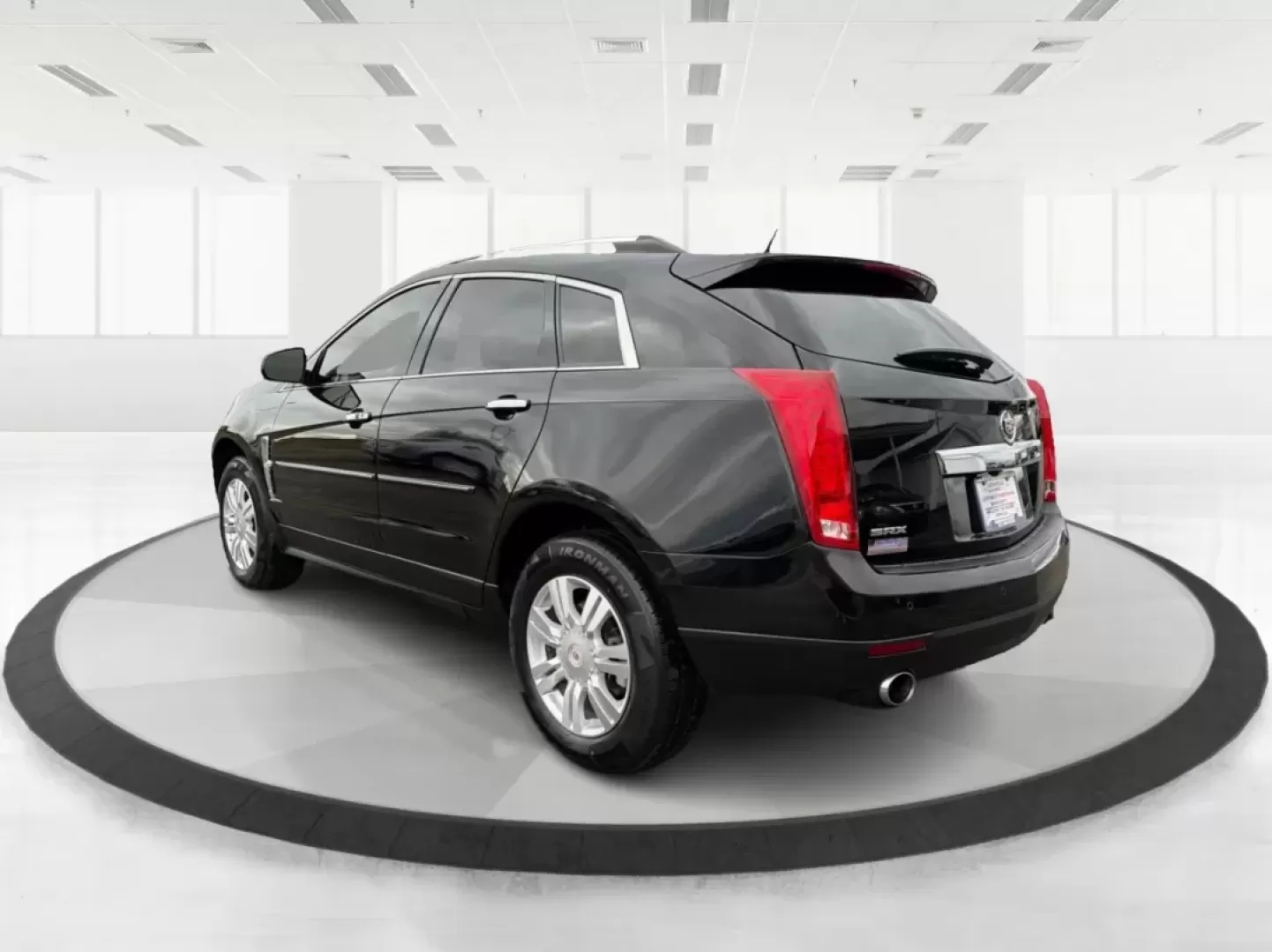2012 Cadillac SRX Luxury Collection (3GYFNAE33CS) with an 3.6L V-6 gasoline direct injection engine, located at 401 Woodman Dr, Riverside, OH, 45431, (937) 908-9800, 39.760899, -84.123421 - **Experience the Luxury of the 2012 Cadillac SRX: Your Perfect Family SUV Awaits!**<br /> <br /> Are you in search of a vehicle that seamlessly marries style, comfort, and practicality? Whether you're looking for a family-friendly SUV for school drop-offs, a reliable companion for long commutes, or - Photo#4