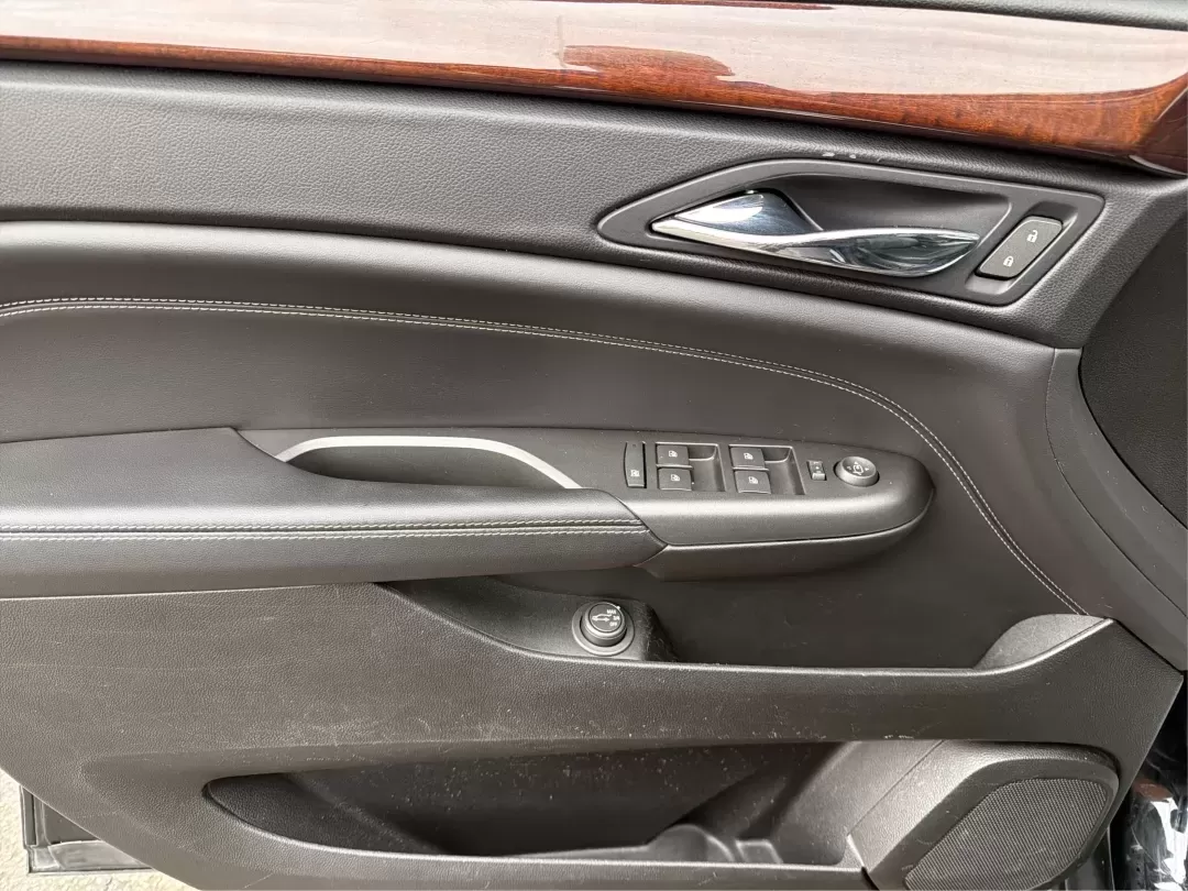 2012 Cadillac SRX Luxury Collection (3GYFNAE33CS) with an 3.6L V-6 gasoline direct injection engine, located at 401 Woodman Dr, Riverside, OH, 45431, (937) 908-9800, 39.760899, -84.123421 - **Experience the Luxury of the 2012 Cadillac SRX: Your Perfect Family SUV Awaits!**<br /> <br /> Are you in search of a vehicle that seamlessly marries style, comfort, and practicality? Whether you're looking for a family-friendly SUV for school drop-offs, a reliable companion for long commutes, or - Photo#18