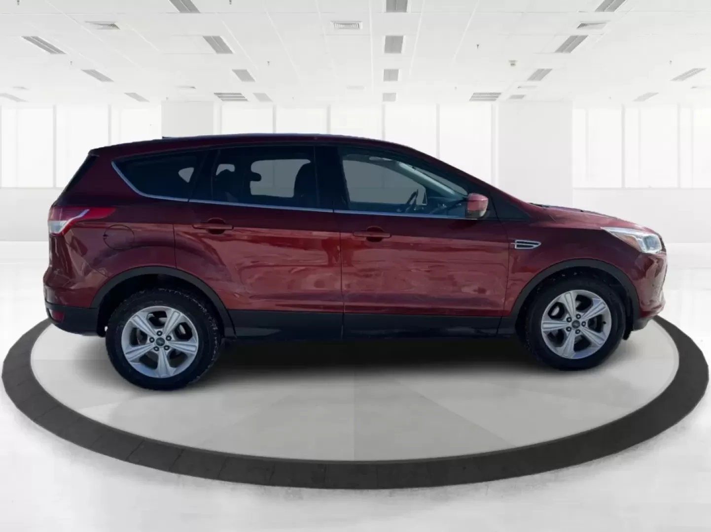 2016 Ford Escape SE (1FMCU0G79GU) with an Other engine, located at 1230 East Main St, Xenia, OH, 45385, (937) 908-9800, 39.688026, -83.910172 - **Adventure Awaits with the 2016 Ford Escape SE Your Perfect Companion for Life on the Go!**<br /> <br /> Are you ready to elevate your driving experience? The 2016 Ford Escape SE is not just a vehicle; it's a lifestyle upgrade designed for those who crave versatility and comfort. Whether you're a - Photo#1