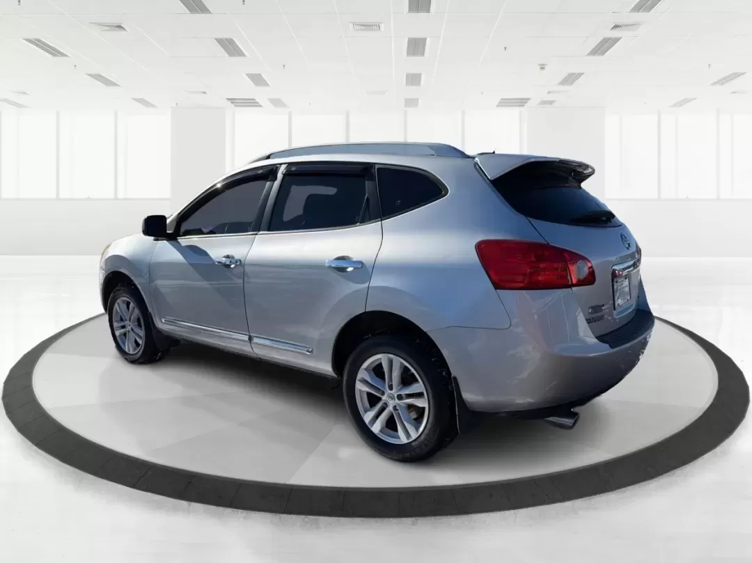 2012 Nissan Rogue SV (JN8AS5MT4CW) with an 2.5L I-4 DOHC engine, located at 1184 Kauffman Ave, Fairborn, OH, 45324, (937) 908-9800, 39.807072, -84.030914 - **Explore New Horizons with the 2012 Nissan Rogue SV Your Ideal Family SUV!**<br /> <br /> Imagine embarking on a road trip filled with laughter and memories or navigating through the daily hustle and bustle with ease. The 2012 Nissan Rogue SV at Advantage Car and Credit in Fairborn, OH, is the per - Photo#4