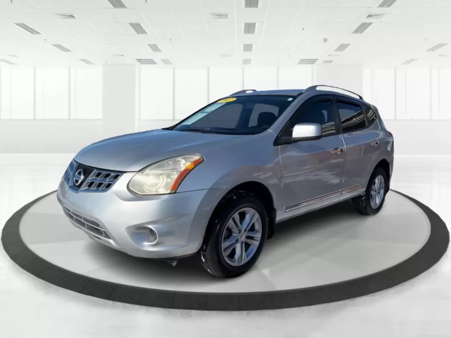 2012 Nissan Rogue SV (JN8AS5MT4CW) with an 2.5L I-4 DOHC engine, Continuously Variable Transmission transmission, located at 1184 Kauffman Ave, Fairborn, OH, 45324, (937) 908-9800, 39.807072, -84.030914 - **Explore New Horizons with the 2012 Nissan Rogue SV Your Ideal Family SUV!**<br /> <br /> Imagine embarking on a road trip filled with laughter and memories or navigating through the daily hustle and bustle with ease. The 2012 Nissan Rogue SV at Advantage Car and Credit in Fairborn, OH, is the per - Photo#8